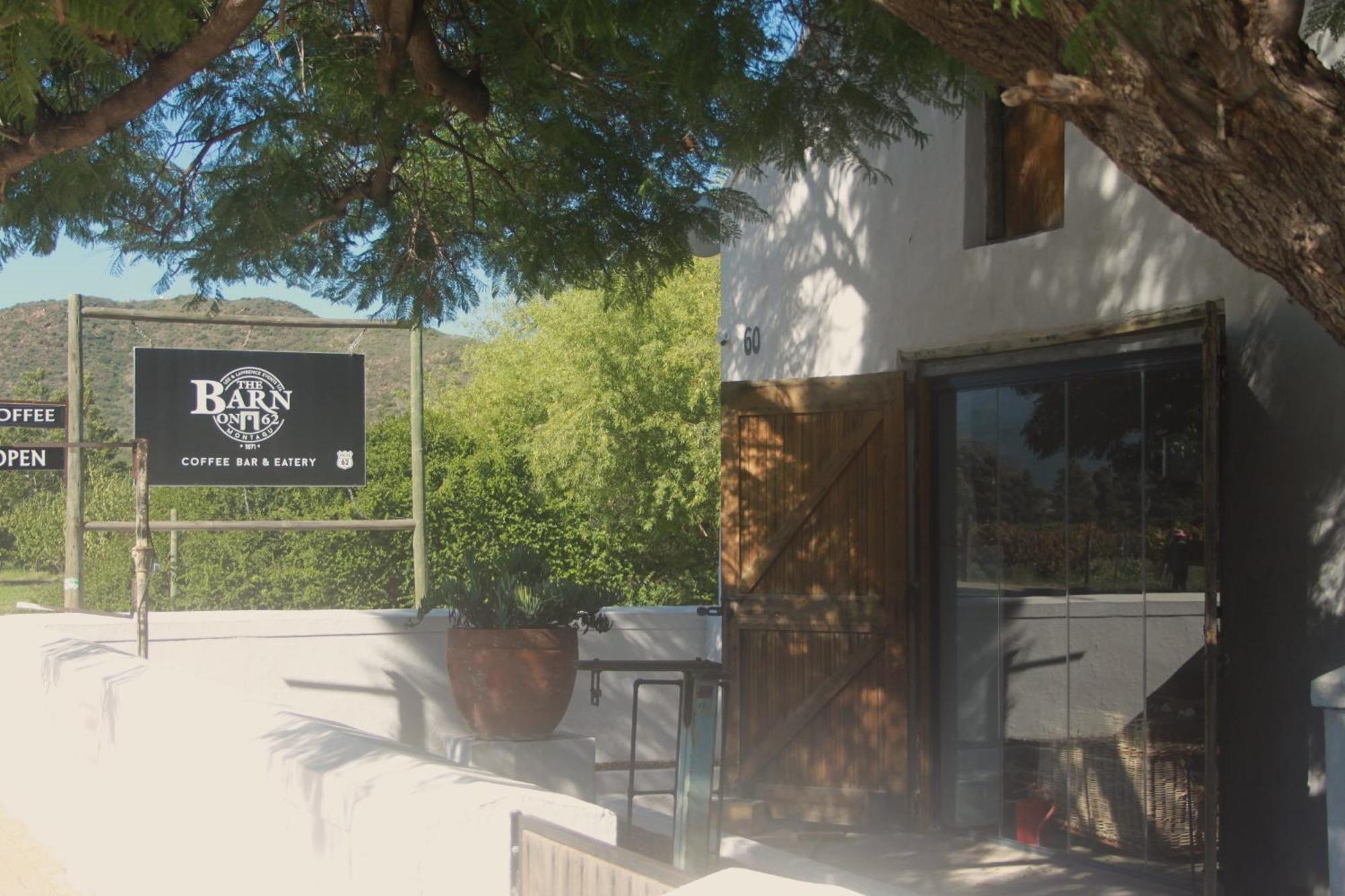 The Barn On 62 - Cottages Montagu Exterior foto